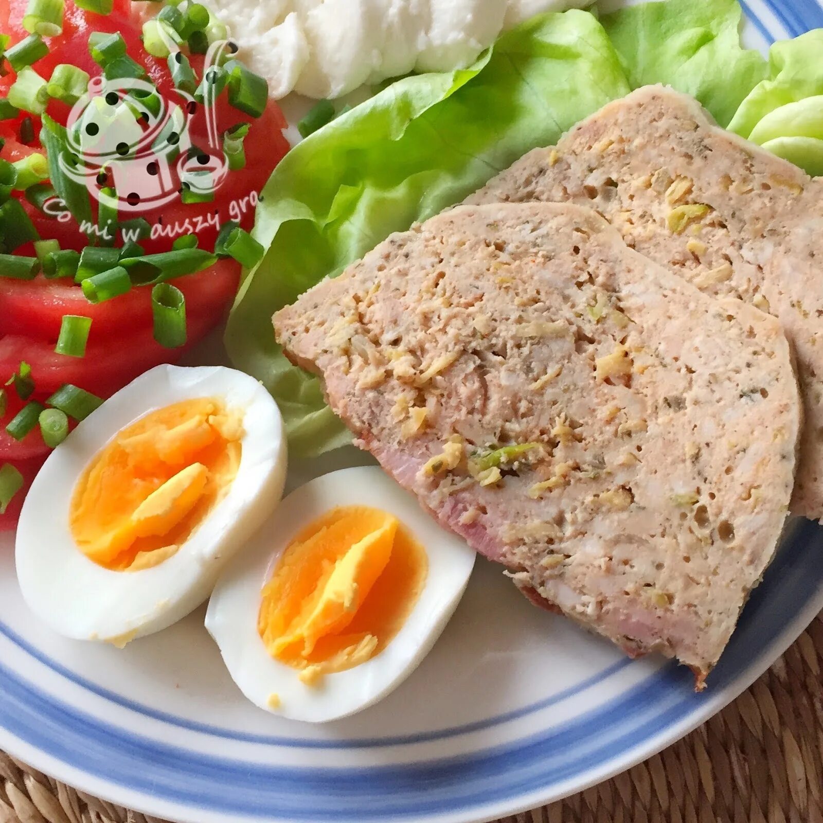 Луковый клопс. Клопс. клопс салат.