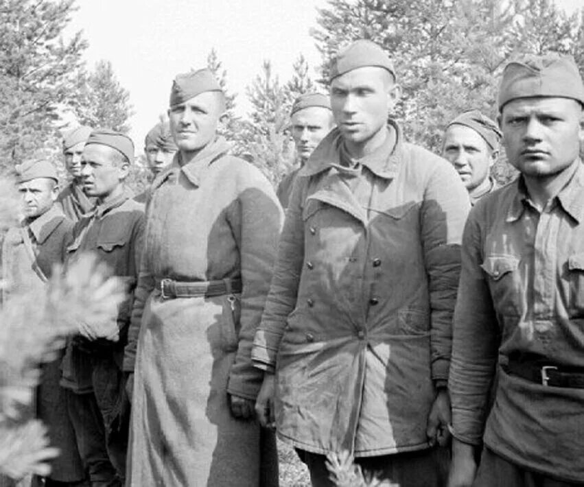 Дезертиры вов. Военнопленные финской войны 1941. Пленные бойцы РККА В 1944 году. Штрафные батальоны Великой Отечественной войны. Военнопленные РККА 1941-1945.