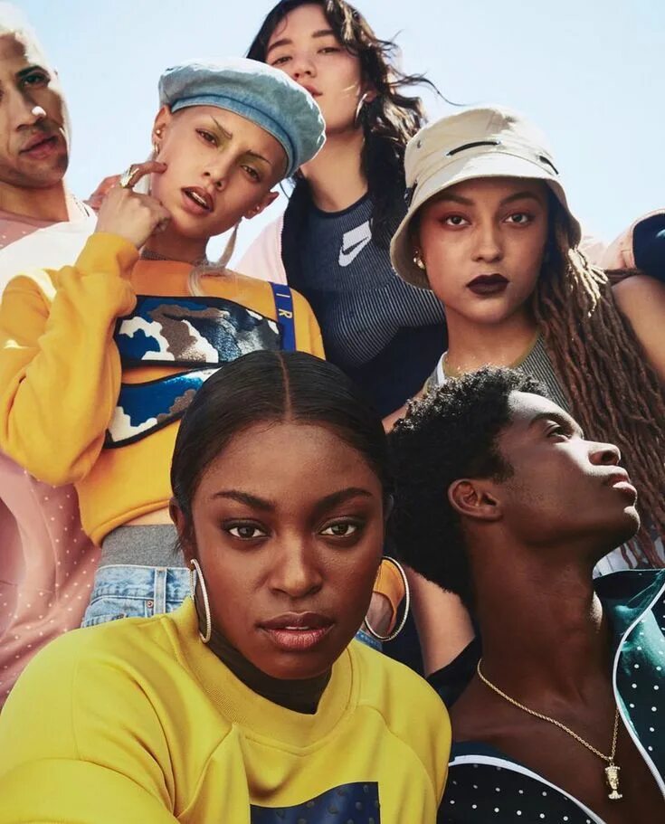 Группа nike. Nike люди. Группа nike. Nike campaign. Уличная одежда.