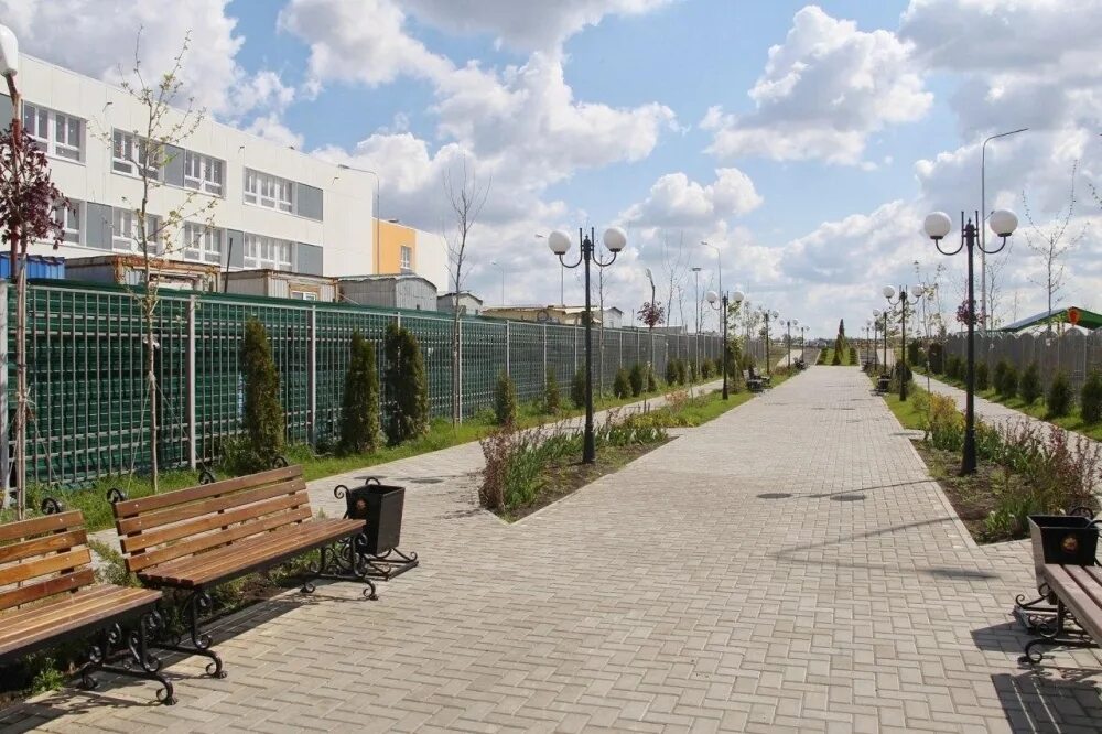 Школы краснодара. Красных партизан школа. Красных партизан 222 краснодар. Краснодар новая школа улица красных партизан. Лидер школа краснодар красных партизан.