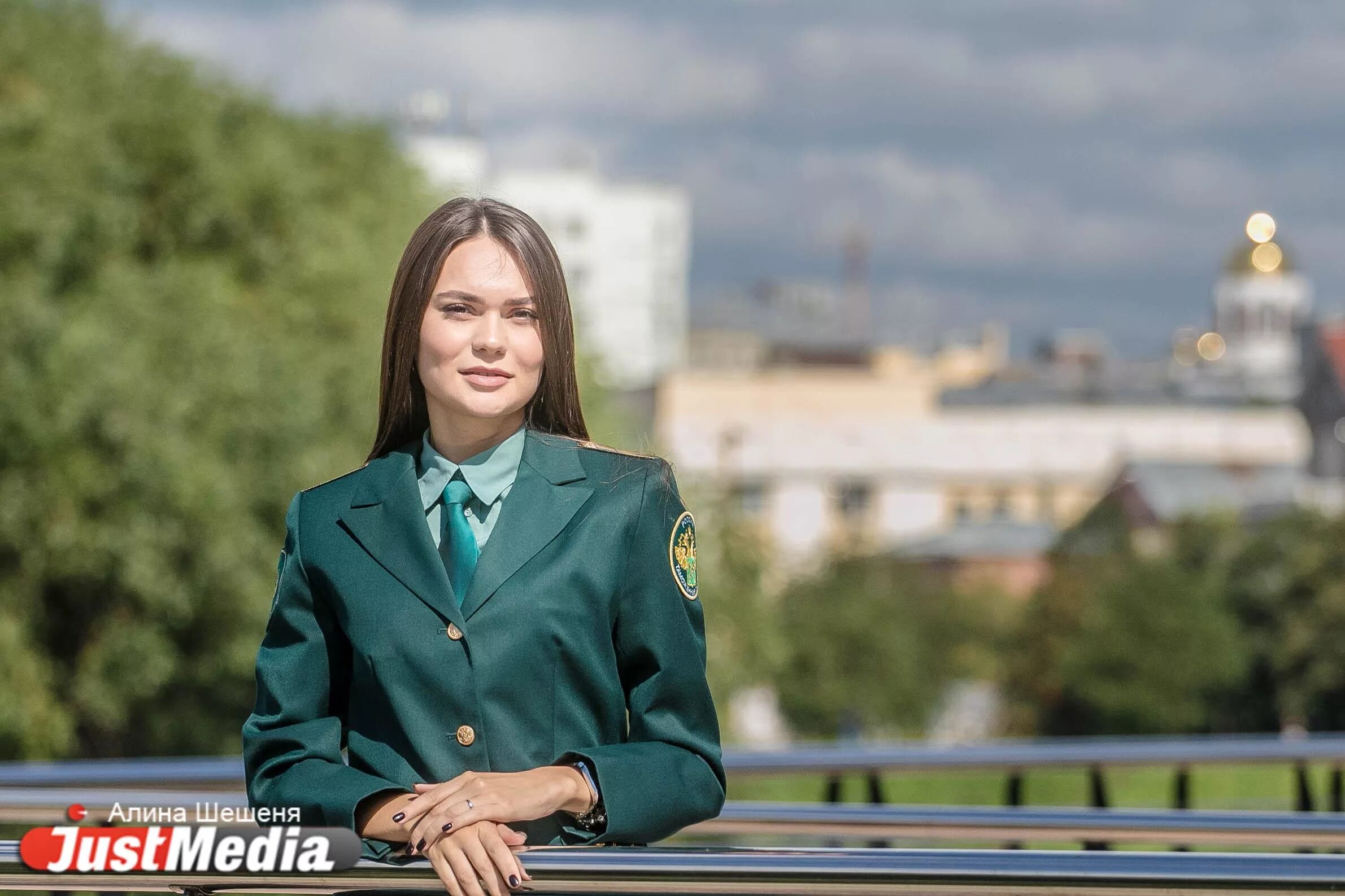 Таможенный инспектор. Таможенный инспектор. Инспектор таможни. Выпускающий инспектор таможни. Таможенный инспектор.