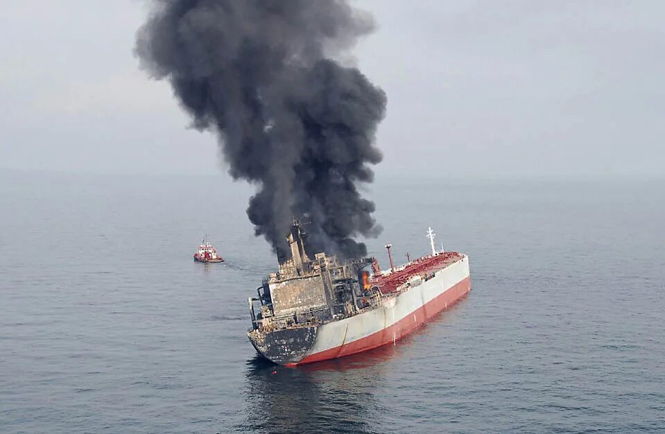 Аварии на водном транспорте. Судно чп. Судно чп. Судно чп. Катастрофы на водном транспорте.