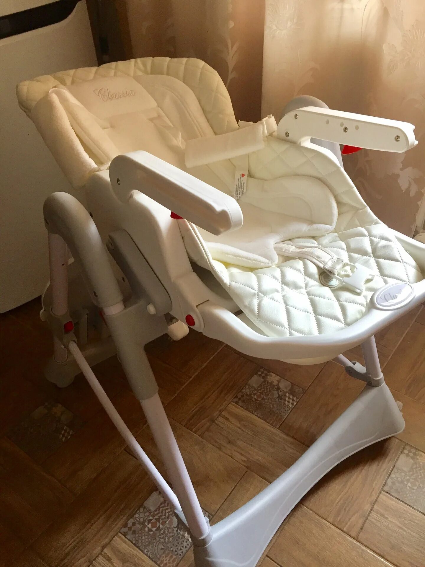 бэби вильям. стульчик happy baby william classic. стульчик хэппи бэби бежевый вильям 2. стульчик детский хэппи бэби вильям. детский стульчик happy baby william.