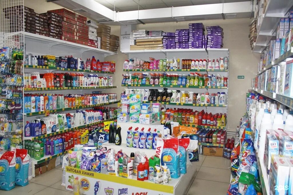 комбинированная выкладка товаров. комбинированная выкладка товаров. смешанные товары. продукты ассортимент. комбинированные товары.