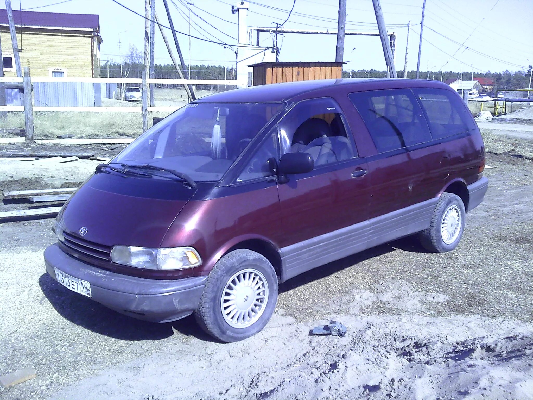 Куплю автомобиль минивэн. Фольксваген минивэн 1995 синий. Минивэн Ford 1998. Toyota минивэн 1997. Тойота 4 дверный минивэн 1998.