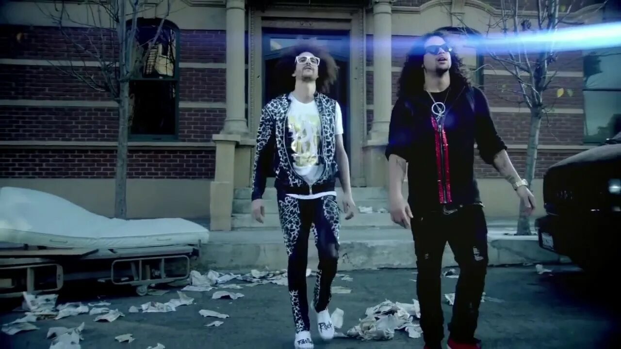 Группа lmfao. Mp3. Lmfao party rock 2009. Lmfao everyday i'm shuffling. Песни lmfao party rock anthem.