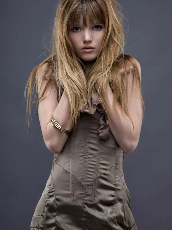 Басимова камилла модельное агентство. Ребекка акессон. Модель p r. Рыжая лиза модель. Sophie la sage модель.