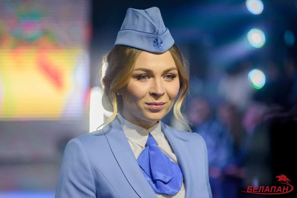 Pin on стюардессы\air hostess