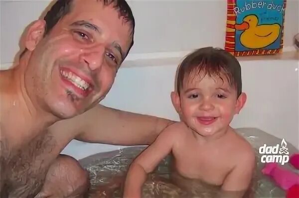 Отец и сын душевая. James and Thomas Bathtime. Dad son Bath together. Russia son and dad баня. Shower dad