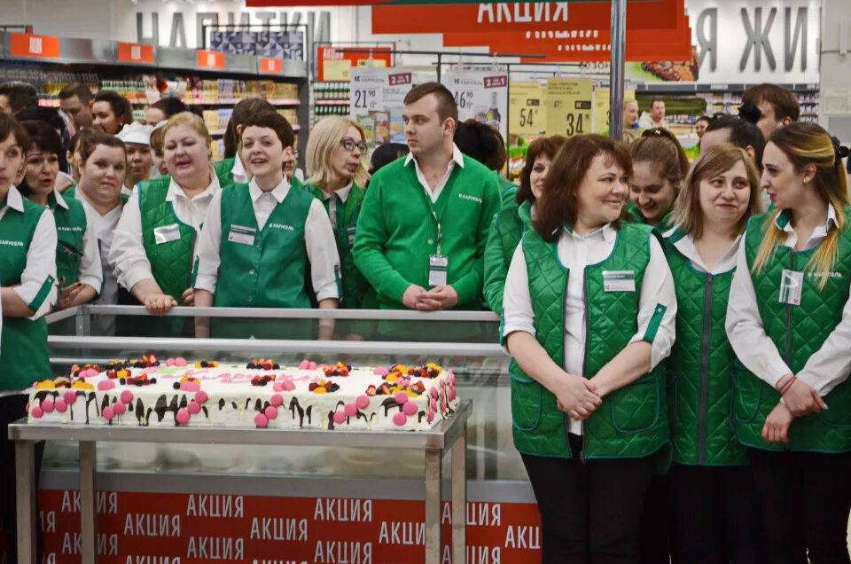 Вакансии продавца сергиев посаде. Вакансии продавца сергиев посаде. Работник супермаркета. Вакансии продавца сергиев посаде. Продавец в магазине.