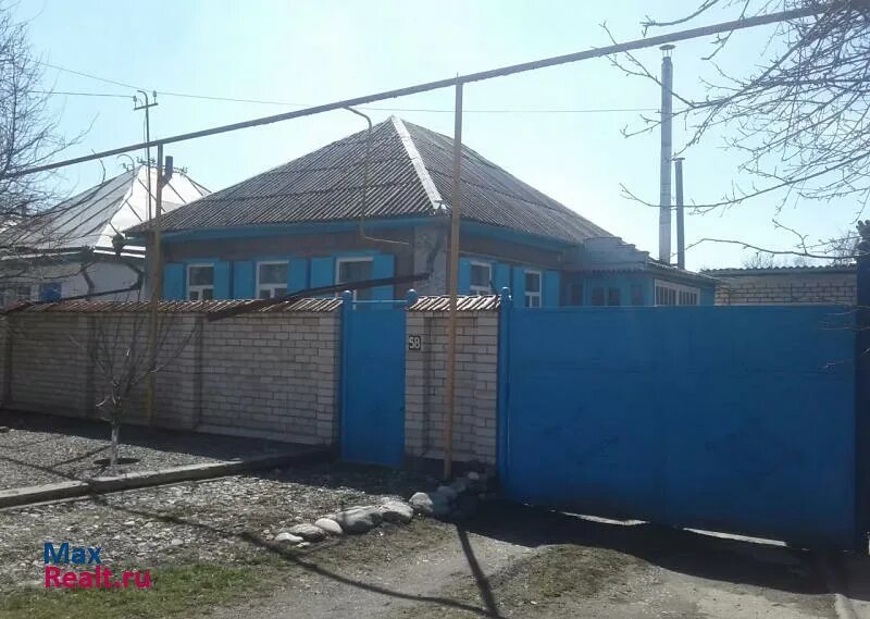 Авито кчр зеленчукская. Авито кардоникская дома. Ст зеленчукская ул первомайская. Дома в зеленчуке. Усть джегута,переулок октябрьский.