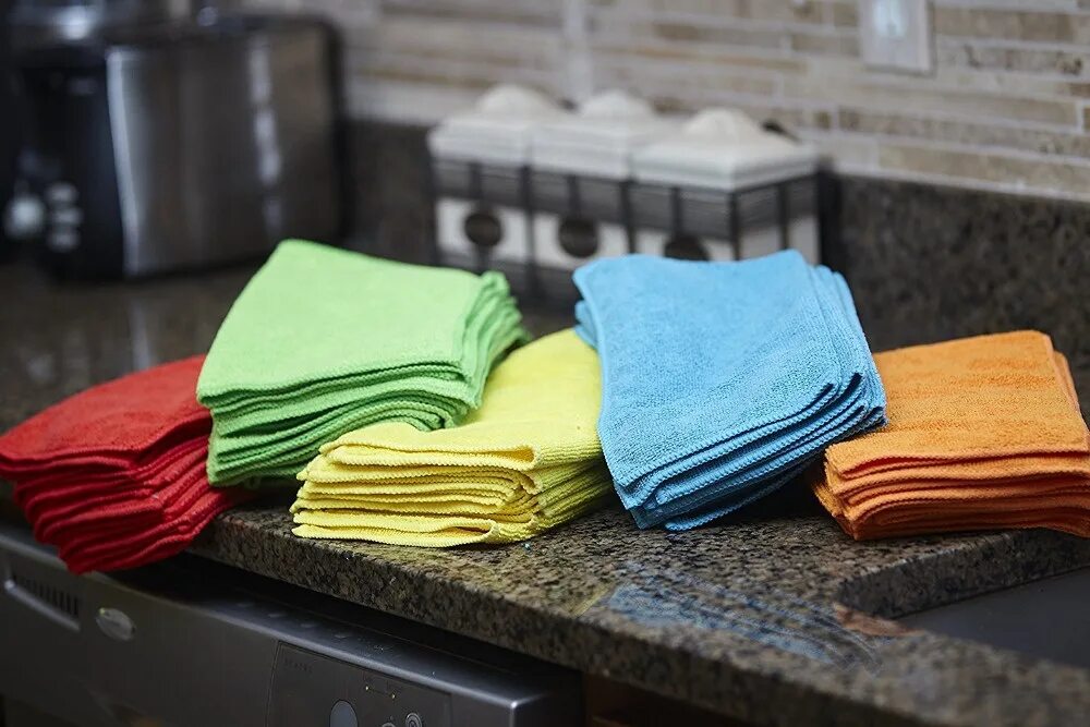 Полотенца отдам. Microfiber Cleaning Cloth. Полотенце микрофибра. Тряпка микрофибра. Салфетка из микрофибры.