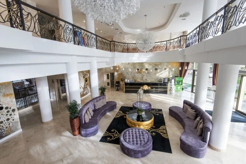 Клубный дом звездное небо. Клубный дом звездное небо бахчисарай. Клубный дом звездное небо бахчисарай. Sky mare алушта фото. Клубный дом звездное небо научный адрес.