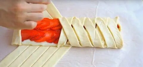Пирог косичка из слоеного теста