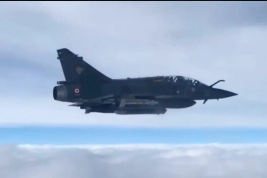 Су 55. Су-27 истребитель перехват. Самолет над морем. Самолеты франции над черным морем. Самолеты франции над черным морем.