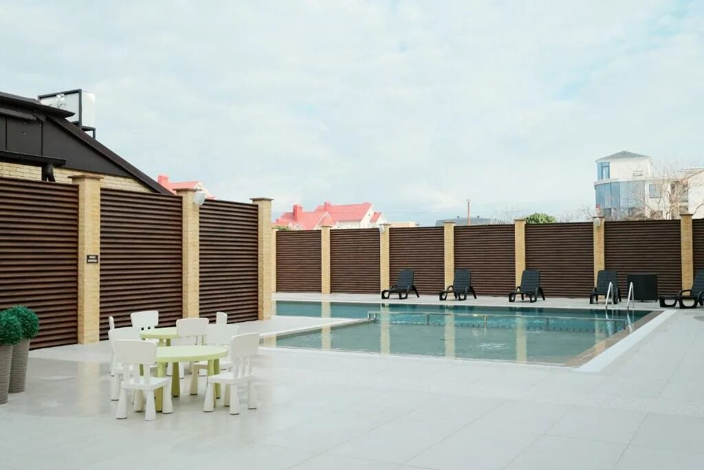 Грейс круиз спа отель 3 адлер сочи. Абрис гостиница адлер. Гостиница моне адлер. Грейс абрис адлер. Отель мио чкалова адлер.