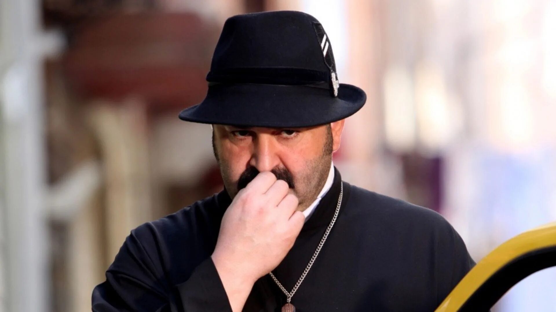 Itmen турецкая комедия. Kutsal damacana 4. Kutsal damacana 4. Kutsal damacana 4. Kutsal damacana 4.