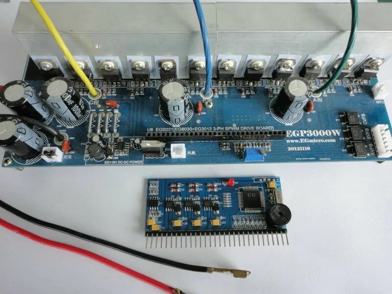 инвертор 12 на 220 чистый синус. стабилизатор с чистой синусоидой. инвертор victron multiplus 24/1200/25-16. инвертор dualdsp-12-3000-ups. стабилизатор с чистой синусоидой.