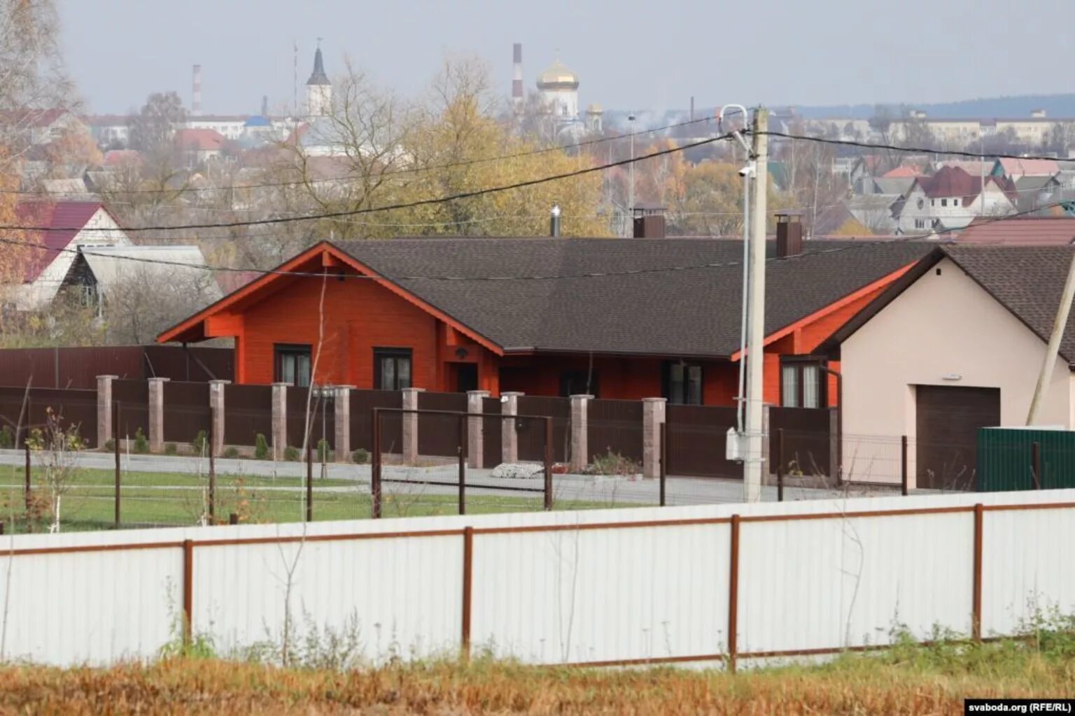 Где живет лукашенко. Острошицкий городок резиденция Лукашенко. Резиденция Лукашенко Дрозды. Дом Лукашенко в Минске. Дом Лукашенко в Шклове.