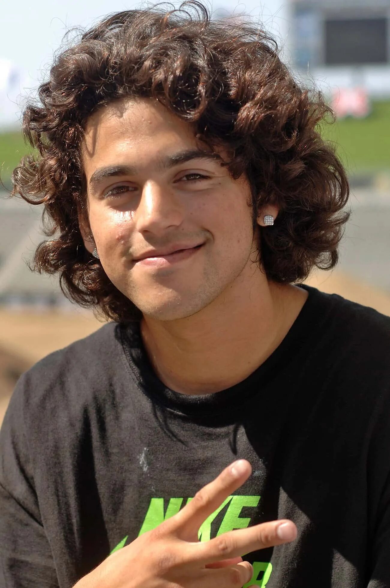 Paul rodriguez (actor). Пол родригес мл. Пол родригес мл. Paul rodriguez. Paul rodriguez comedian.