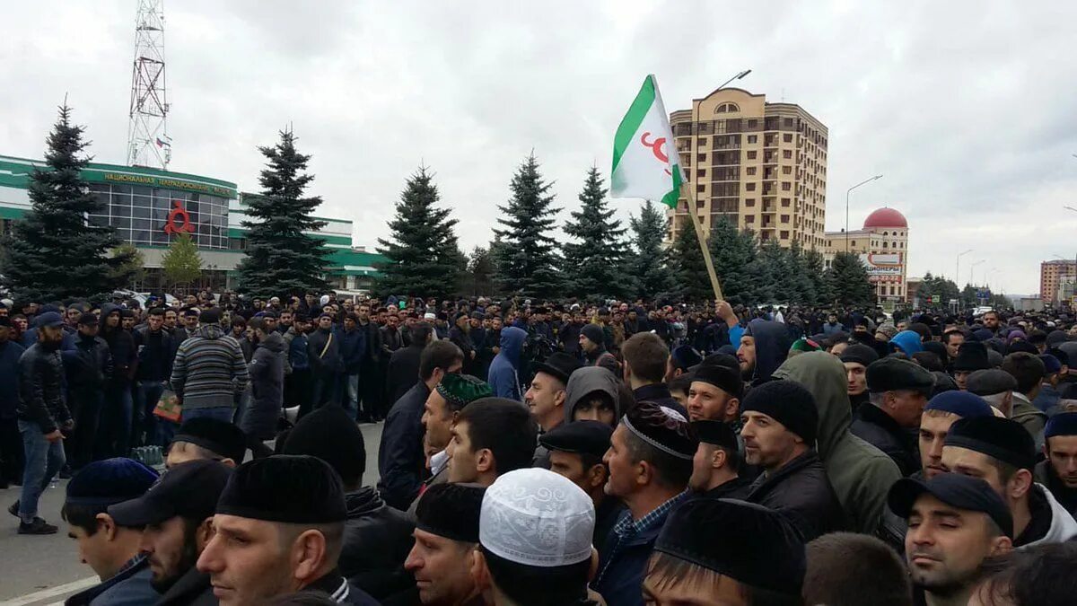 Гимры спецоперация. Университет спецназа в гудермесе. Ситуация на кавказе. Форма бсн ингушетии. Грузино-южноосетинский конфликт 2008.