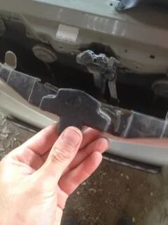 Замена капота тойота