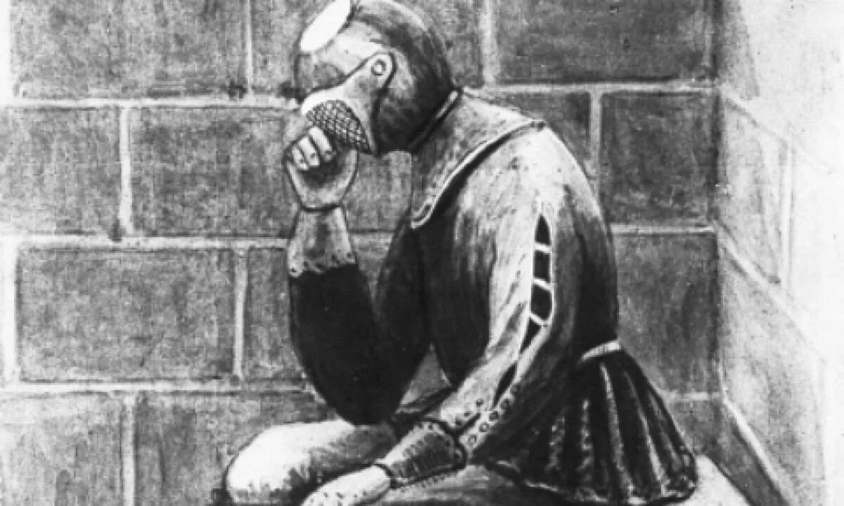Железная маска 1698. Железная маска бастилия. Узник в железной маске леонардо ди. Железная маска людовик 14. Узник бастилии в железной маске.