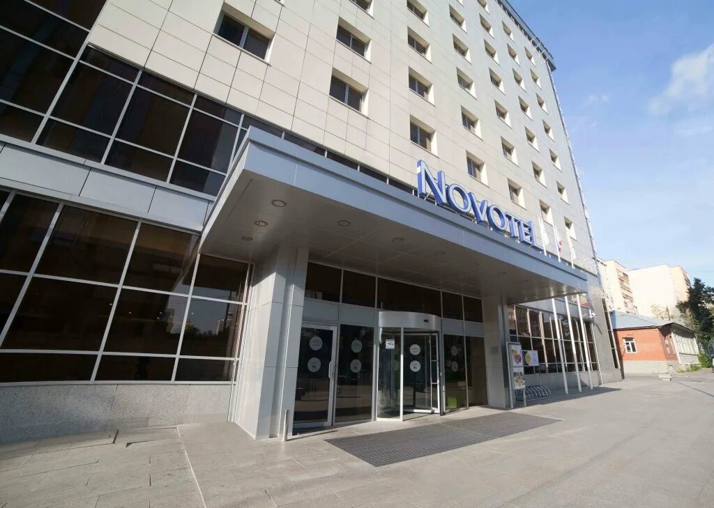 Новотель екатеринбург сайт. Novotel Екатеринбург центр ул Энгельса 7 Екатеринбург. Отель Энгельса 7 Екатеринбург. Гостиница Novotel Екатеринбург. Новотель, Энгельса, 7.