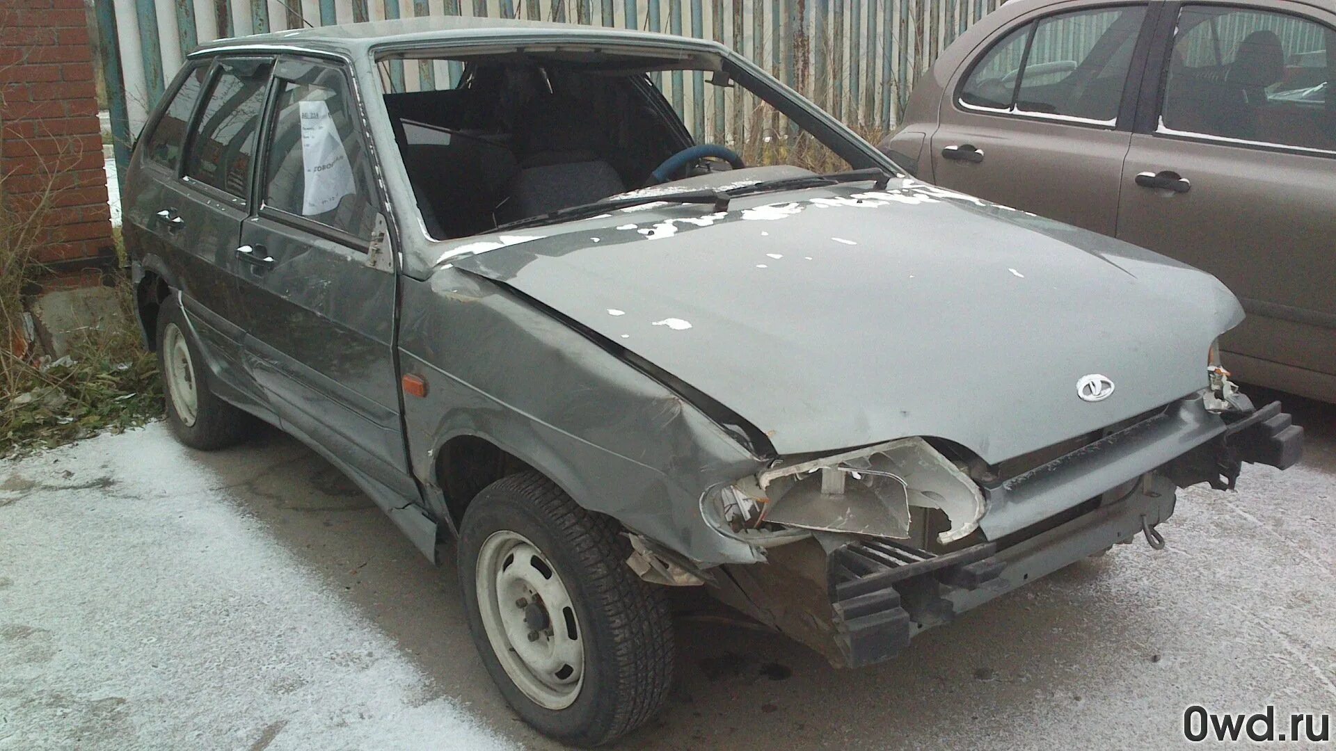 Ваз 2114 белая битая. Разбитый ваз 2115. Битая 14. Сломанный ваз 2114. Битая 14.