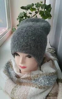 Шапка из пряжи букле спицами