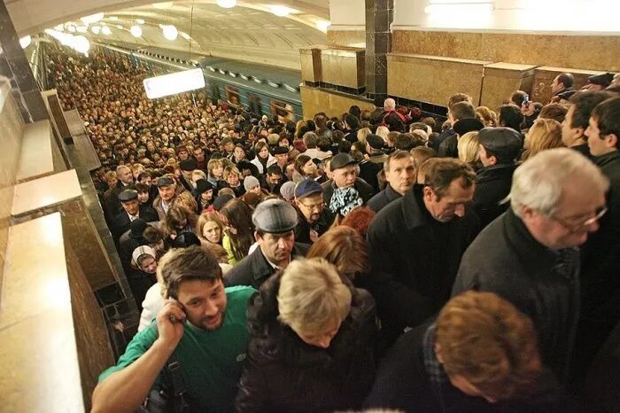 Как В Мчащемся Вагоне Старинного Метро (Алексей Кастомс) / Проза.ру