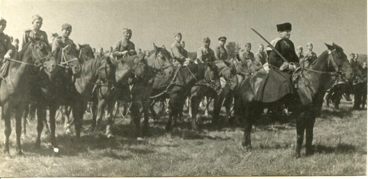 Начало широкого использования конного войска. 2-Й Гвардейский кавалерийский корпус. 2 Гвардейский кавалерийский корпус Доватора. Конники Генерала Доватора 1941. 3 Гвардейский кавалерийский корпус.