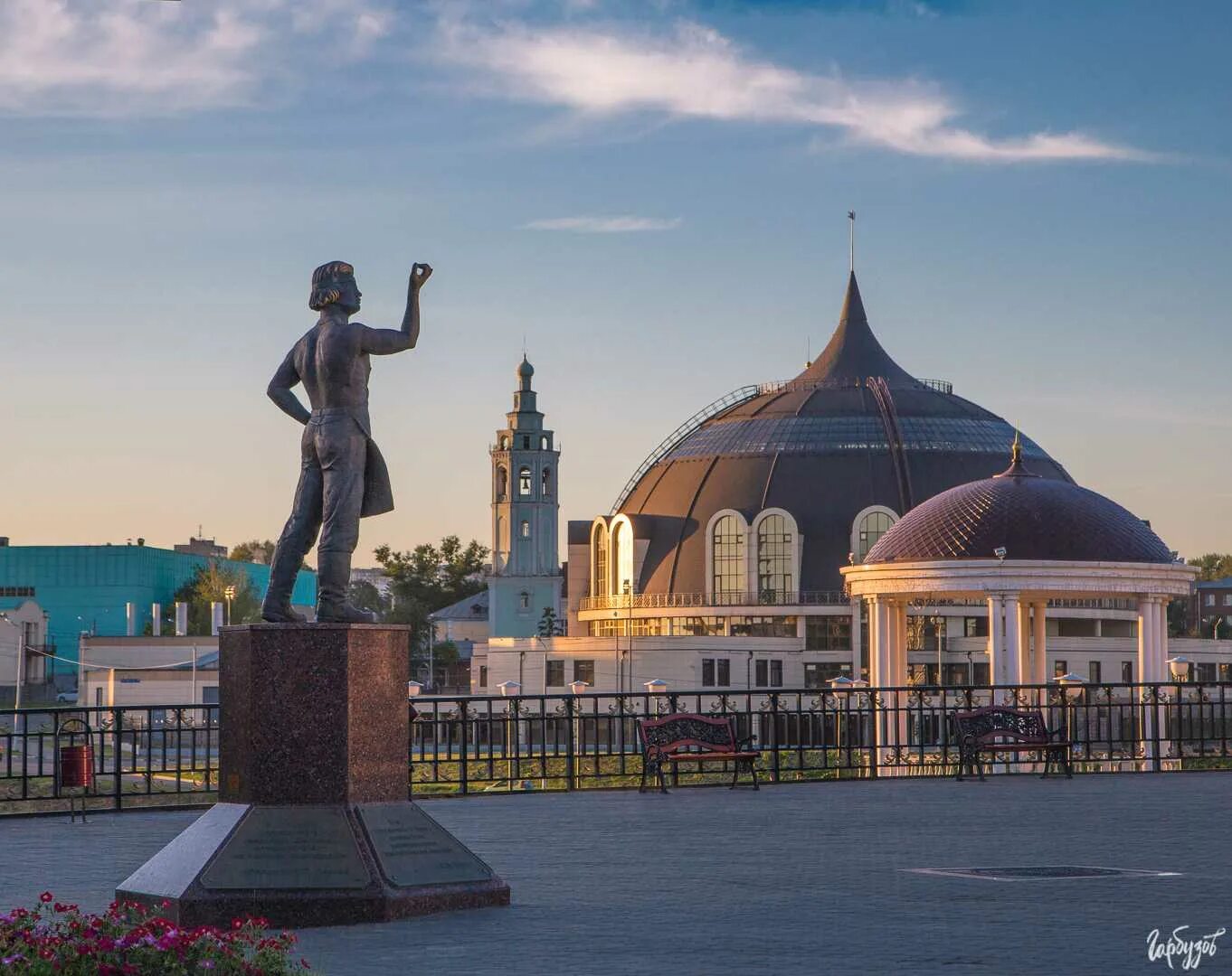 Тула бывшее название. Тульский музей оружия и памятник левше. памятник левше в туле. достопримечательности тулы памятник левше. тула (город).