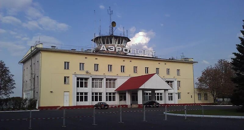 Аэропорт курск фото. Восточный курская область. Парк лебяжье курская область. Вокзал касторная курская. Жд вокзал касторная восточная.
