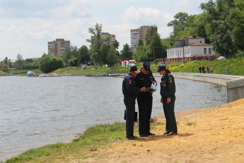 Светлая жизнь орел. Городской пляж Орел. Озеро светлая жизнь Орел. Пляж светлая жизнь в Орле. Орловский пляж.