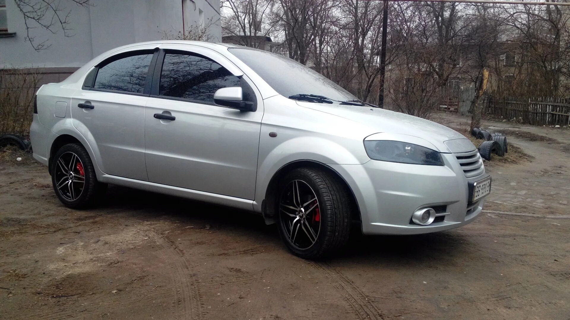 Диски на авео. Chevrolet Aveo r16. Диски на Шевроле Авео т250. Авео т250 r15. Колеса на Шевроле Авео т250.