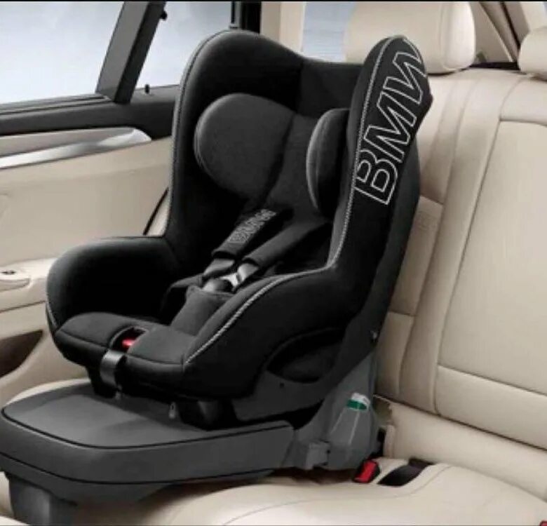 Куплю кресло в автомобиль детское. Детское кресло BMW Junior Seat. BMW Junior Seat 1-2 Isofix. BMW детское автомобильное кресло Isofix. Кресло BMW Junior Seat i-II Isofix.