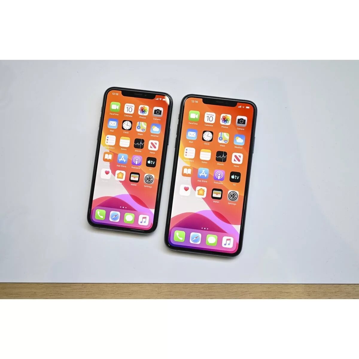 Iphone 11 Pro Max. Apple iphone 11 Pro. Iphone 11 vs iphone 11 Pro. Айфон XS vs 11. Iphone 10 сравнение