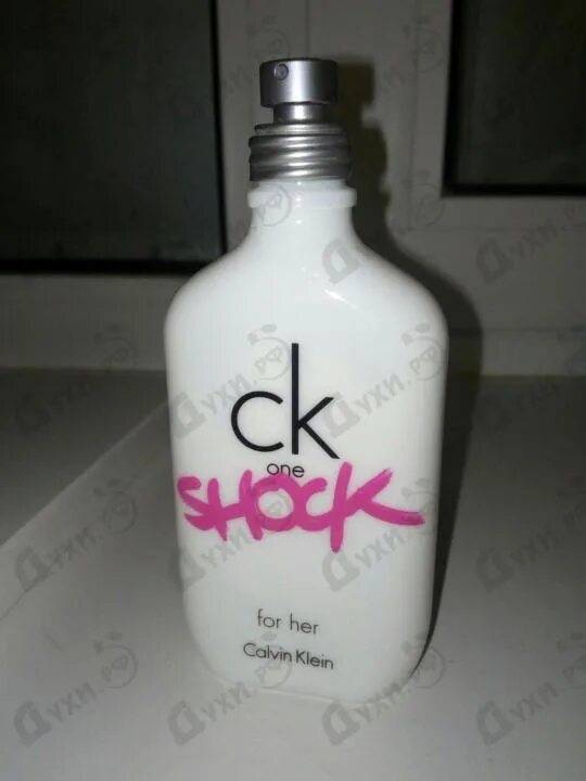 Купить ck one shock. Calvin Klein CK one Shock for her. Духи CK one Shok Calvin Klein. CK one Shock for her (Calvin Klein) 100мл. CK one Shock for her спрей 20 мл.