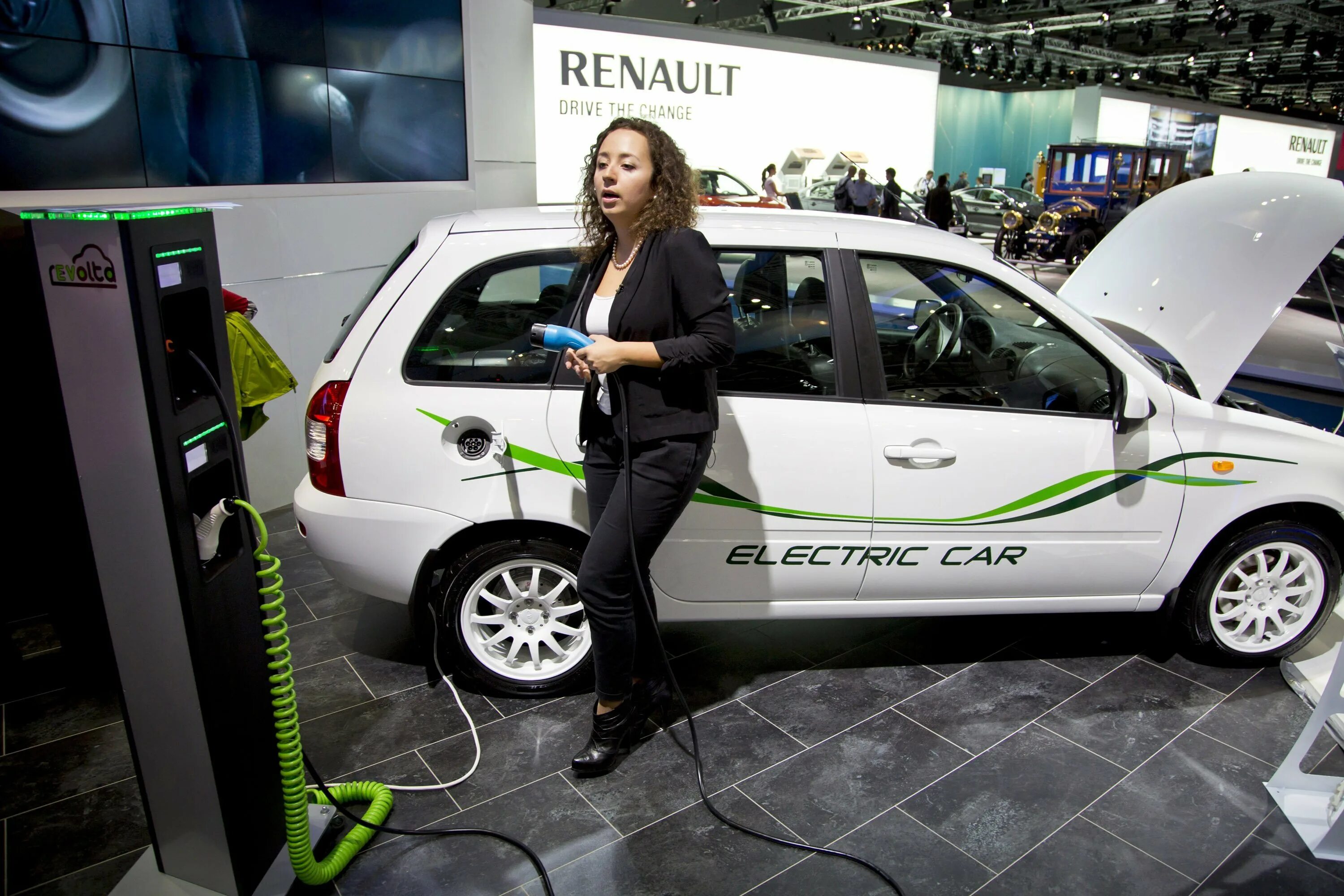 Автоваз- lada ellada. Lada ellada. Калина электромобиль. Электро лада калина. Лада эллада электромобиль.