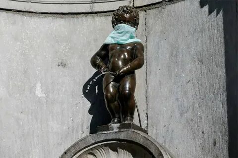Откуда она писает