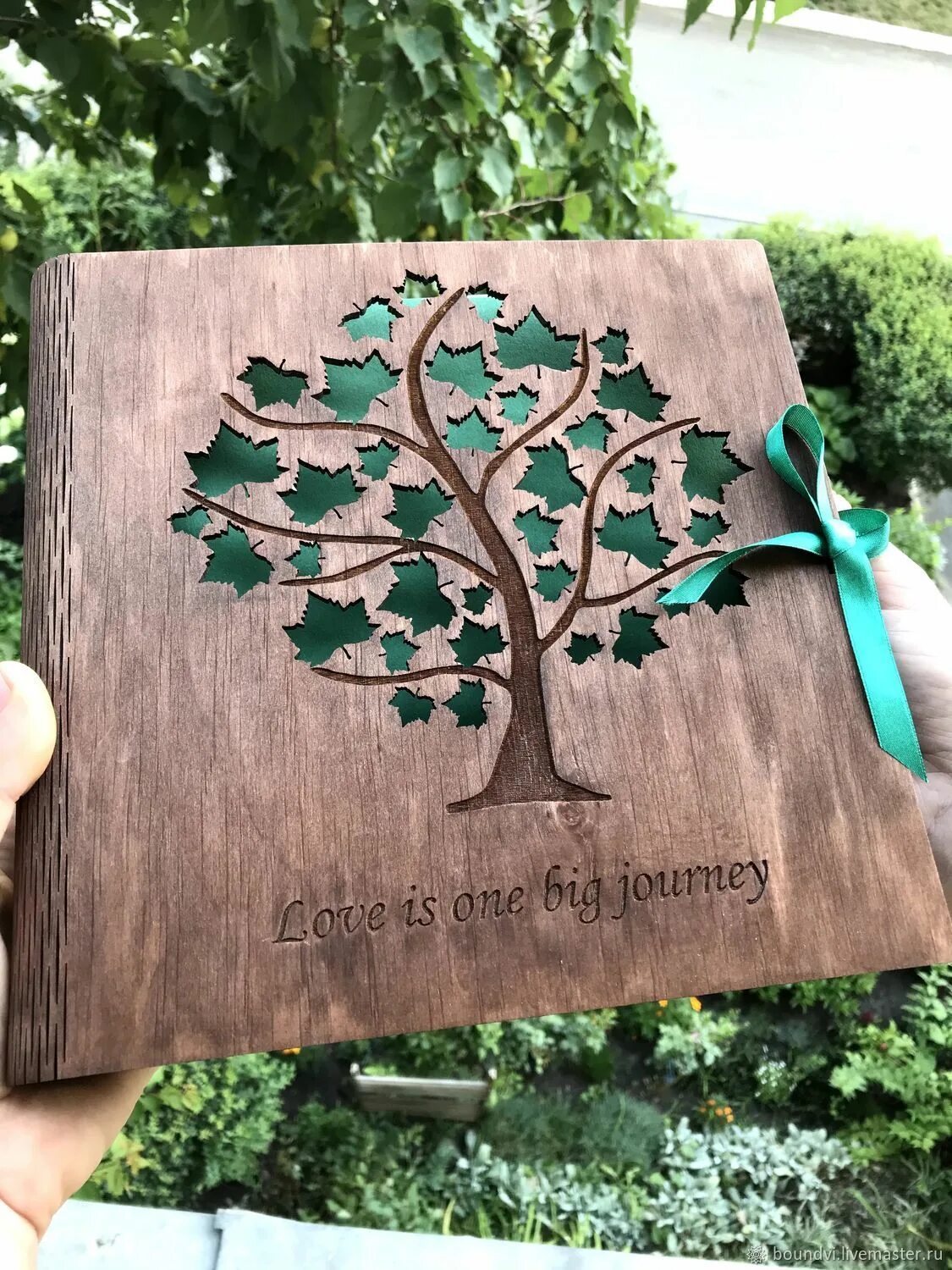 Альбом из дерева. Альбом деревья. Альбом деревья. Деревянный фотоальбом свадебный. Альбом деревья.