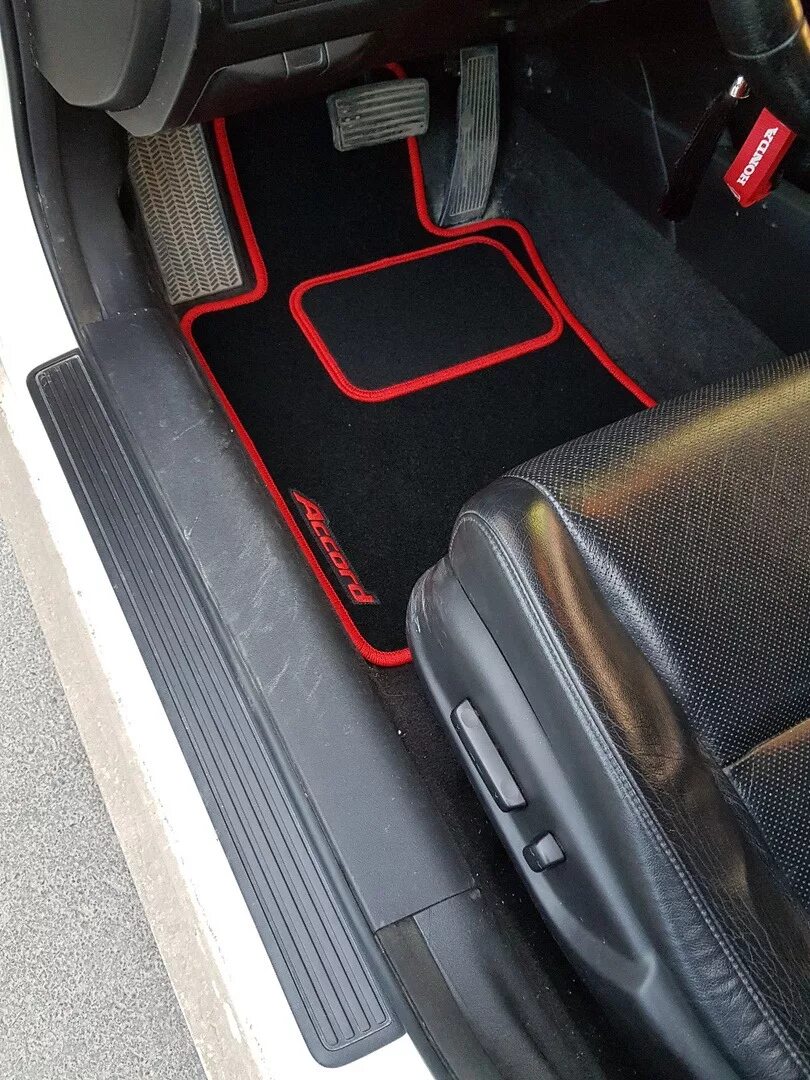 Ковёр для хонда аккорд. Оригинальные коврики honda fit gk3. Honda accord коврики. Коврики в автомобиль хонда аккорд 7. Коврики в хонду аккорд 8.