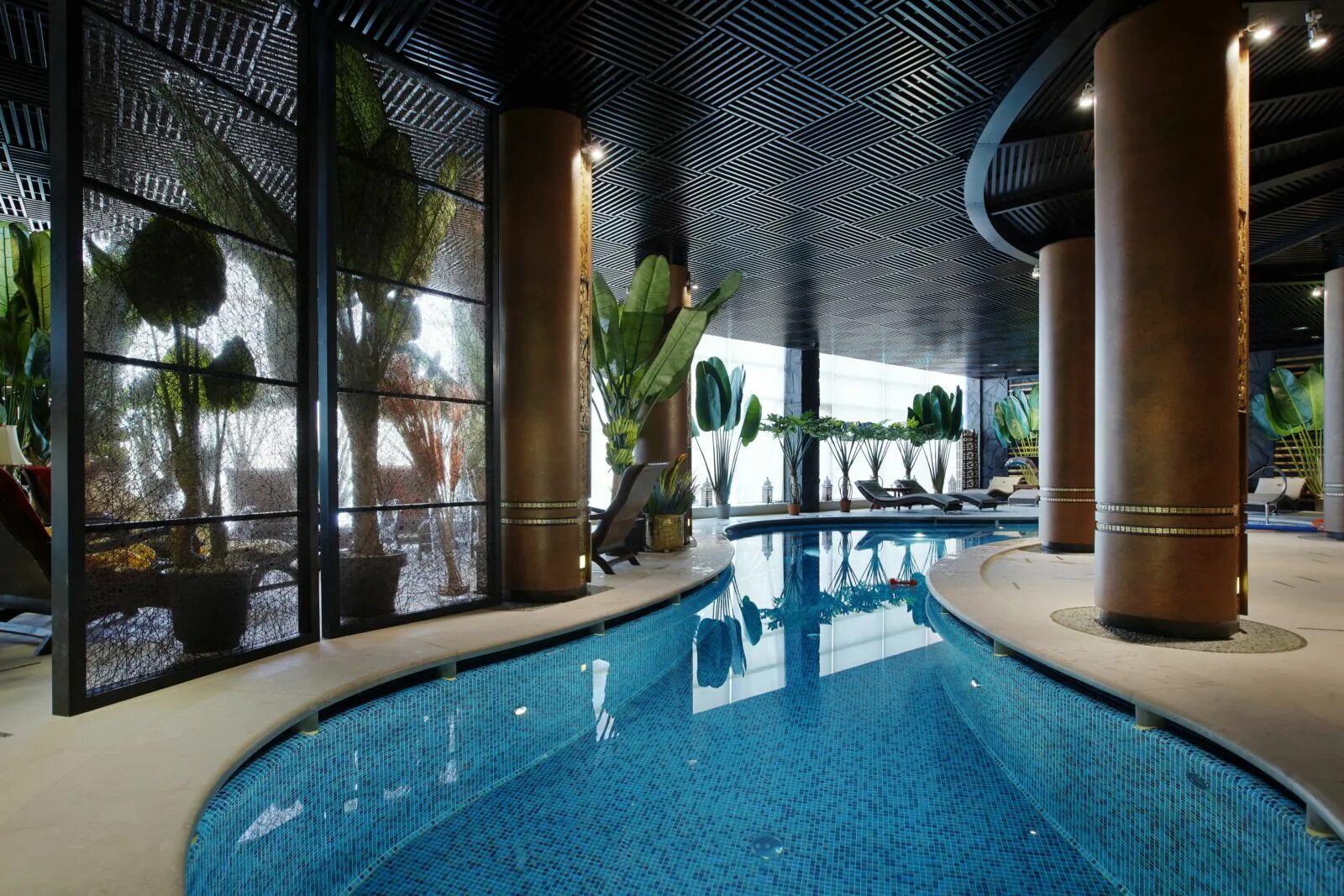 Бассейн ривьера екатеринбург. Велнес екатеринбург. Rivera wellness екатеринбург. Исеть екатеринбург велнес. Wellness тихвинъ екатеринбург.