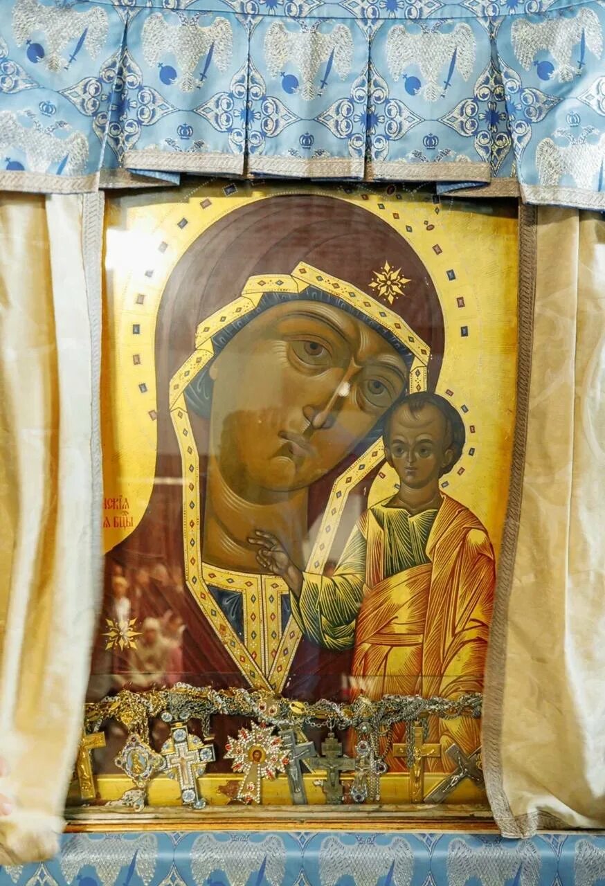 Табынская икона божией матери. Казанская табынская икона. Праздник табынской иконы божией матери. День табынской иконы. Казанская табынская икона.