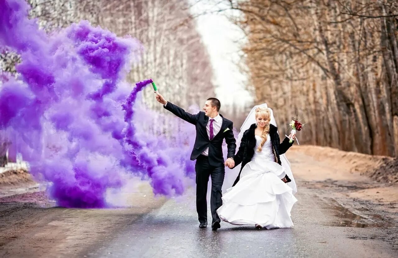 дымовые шашки цветной дым. цветной дым на свадьбу. фаеры дымовые. цветной дым на свадьбу. цветной дым.