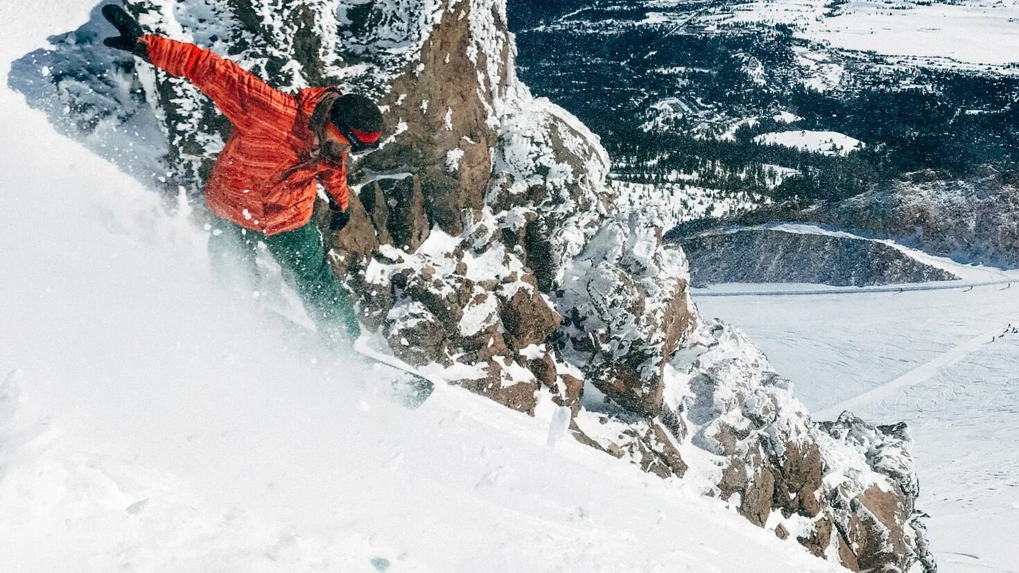 Сноуборд фрирайд паудэр. Спуск с горы на лыжах. Спускаться с крутой горы. Сноуборд на горе. Лестница уайна-пикчу перу.