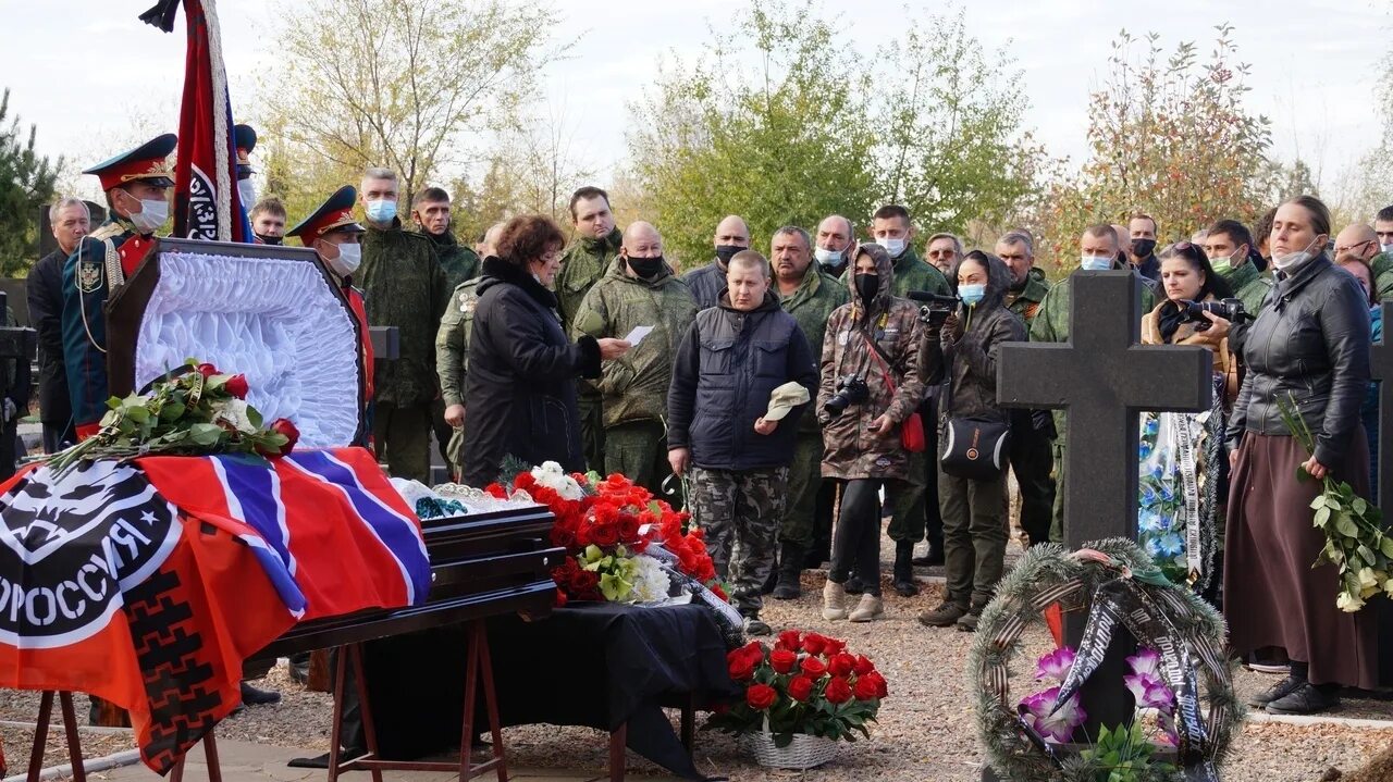Похороны алексея борискина. Похороны алексея красильникова. Похороны алексея красильникова. Похороны в новоуткинске. Похороны алексея красильникова.