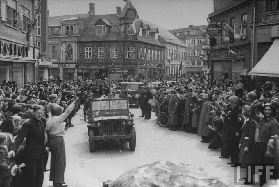 Захват дании германией. Германские войска в Дании 1940. Германские войска в Голландии 1940. Оккупация Германии 1945.