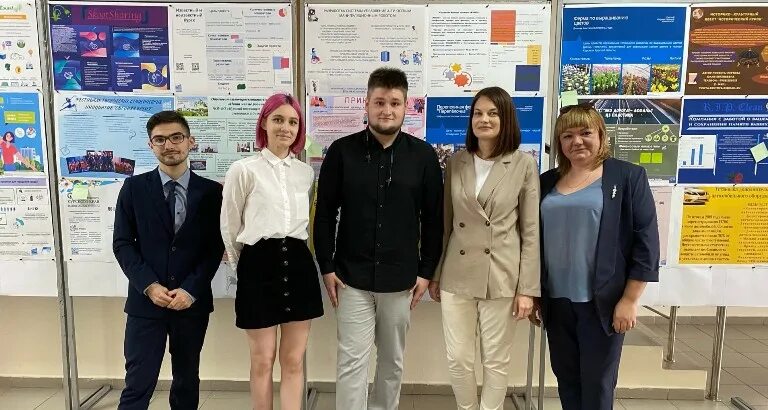 Комитет образования курск вакансии 2025. Комитет образования курской области. министерство образования и науки курской области. комитет по образованию курск. техникум коммерции тирасполь.